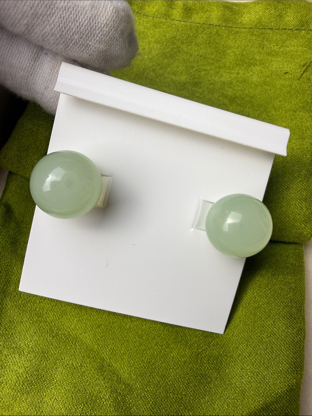 Tory Burch Gold-Tone Logo Stud Earrings with Pale Green Orb reversible - Picture 5 of 5
